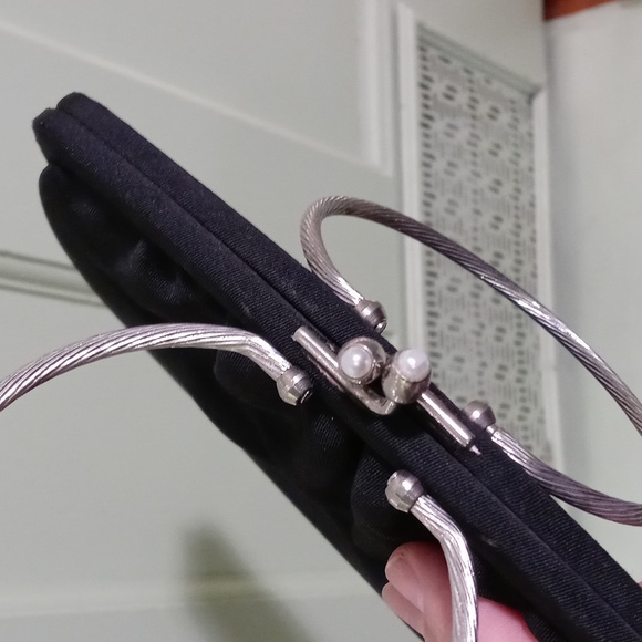 Women's Ande vintage bracelet wristlet evening funeral bag black 10" × 8" - Picture 3 of 9